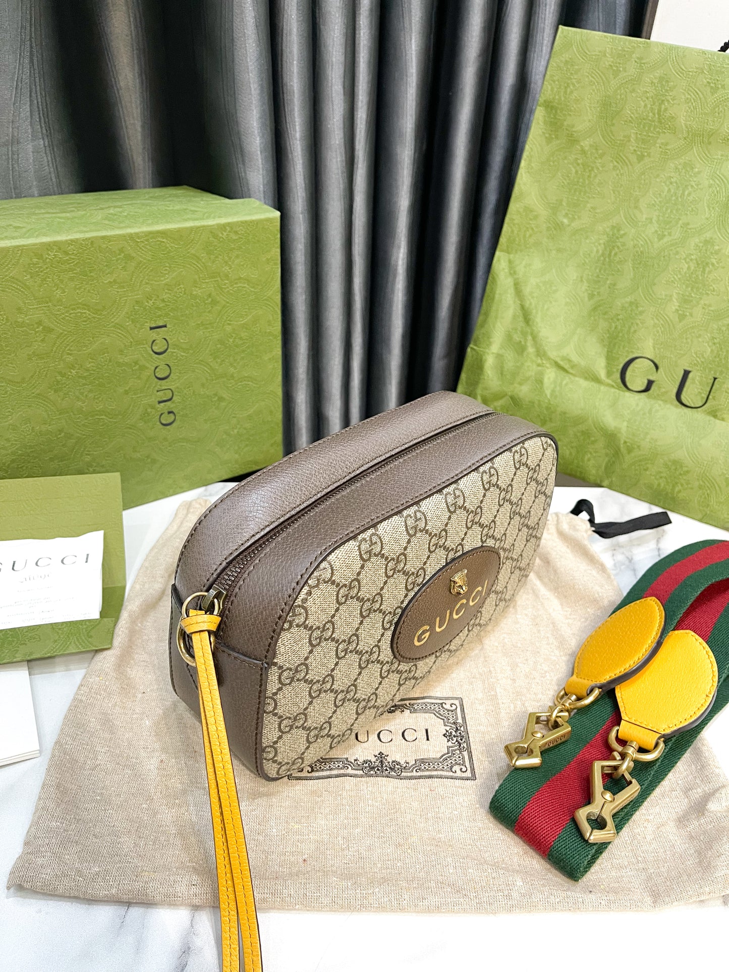 Túi Chéo Gucci