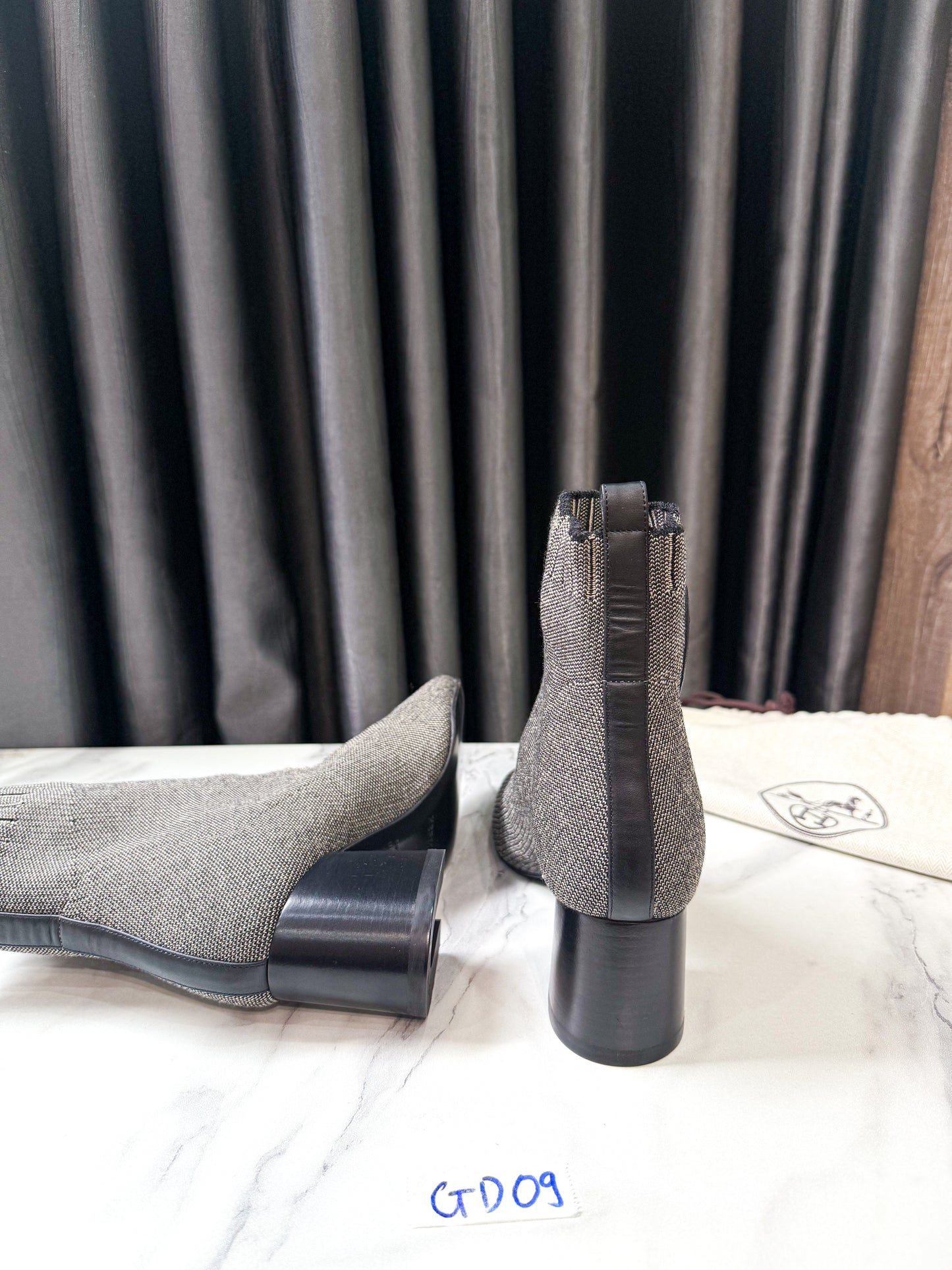 Boot Len Hermes Size 35