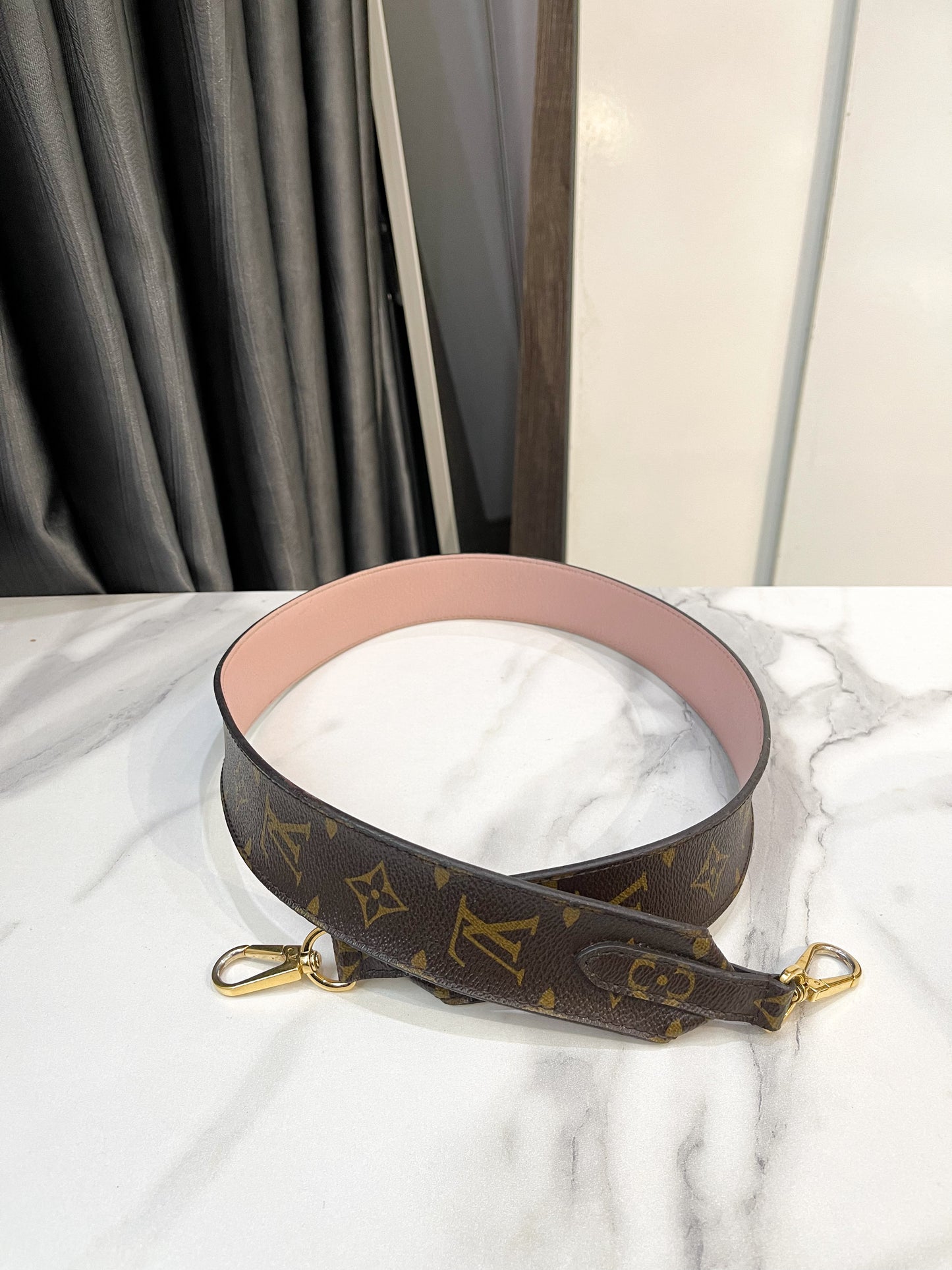 Strap LV Bản To Mono