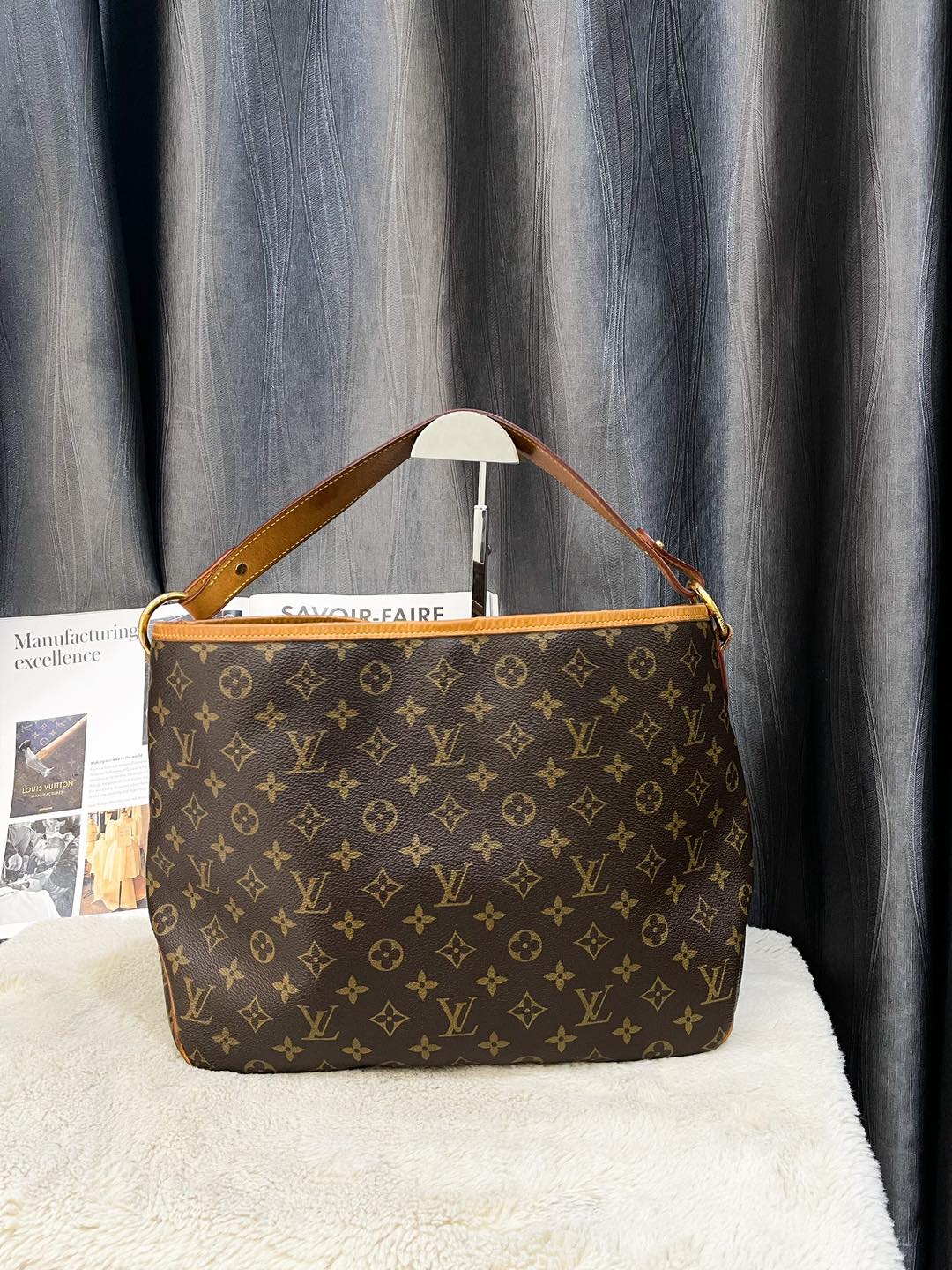 LV Delightful Mono