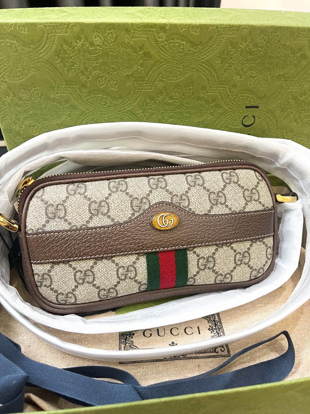 Gucci Crossbody Zip Hoạ Tiết GG