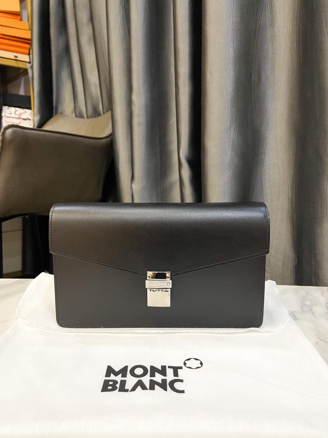 Mont Clutch Basic Black 