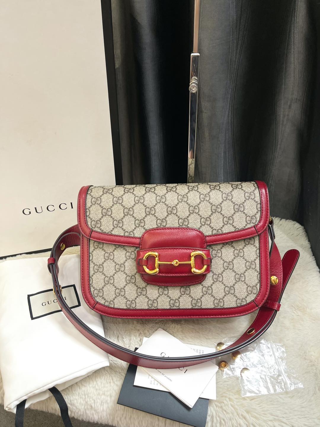 Gucci 1955 Hoạ Tiết GG Phối Đỏ