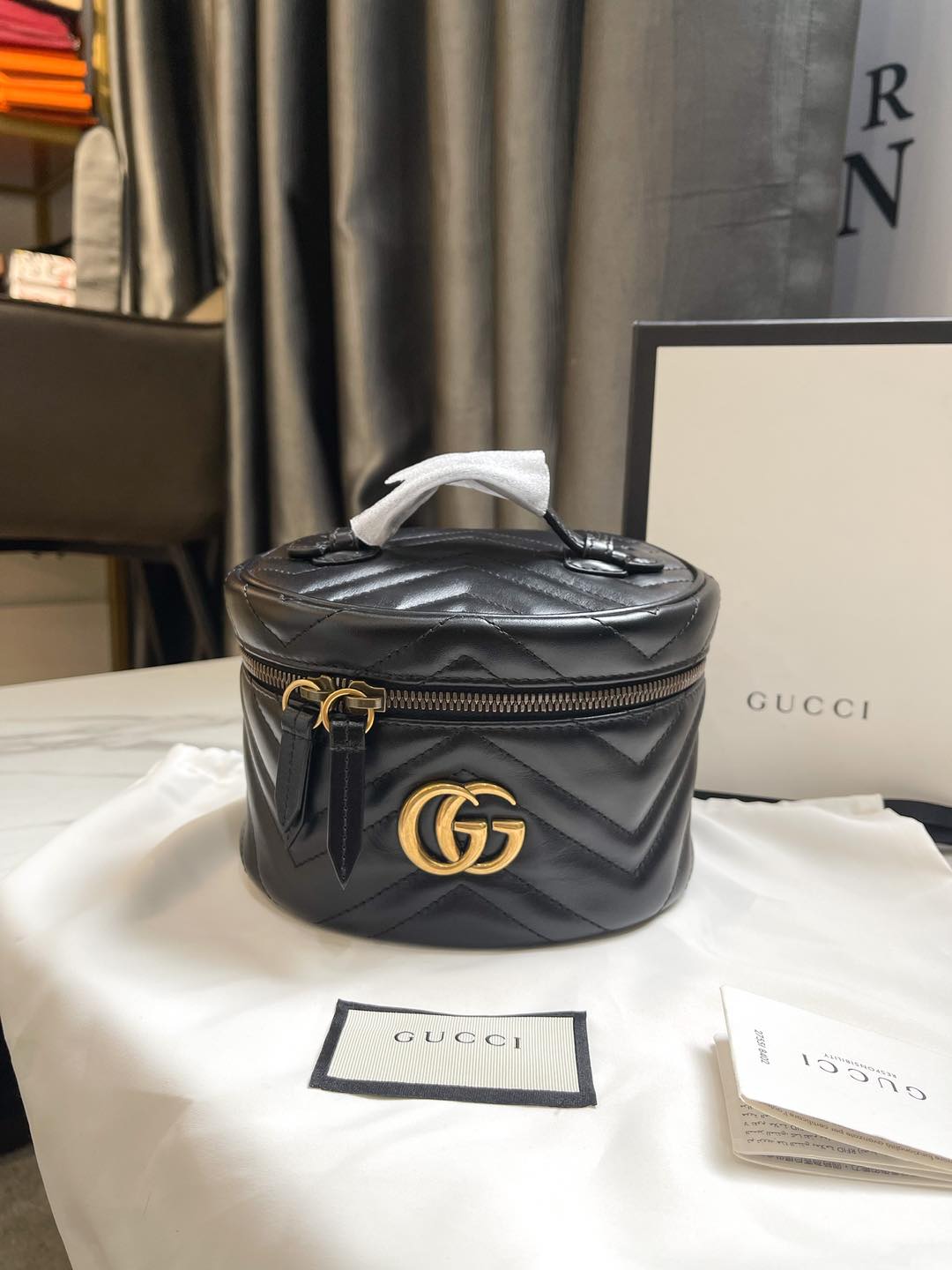 Vanity Gucci Marmont Đen