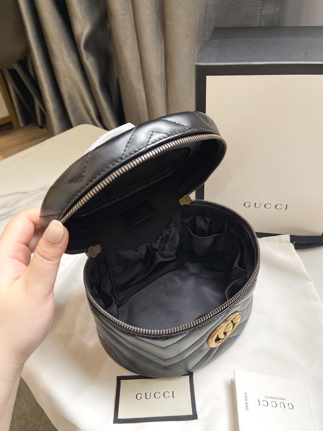 Vanity Gucci Marmont Đen