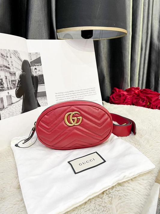 Gucci Gürteltasche Marmont Rot