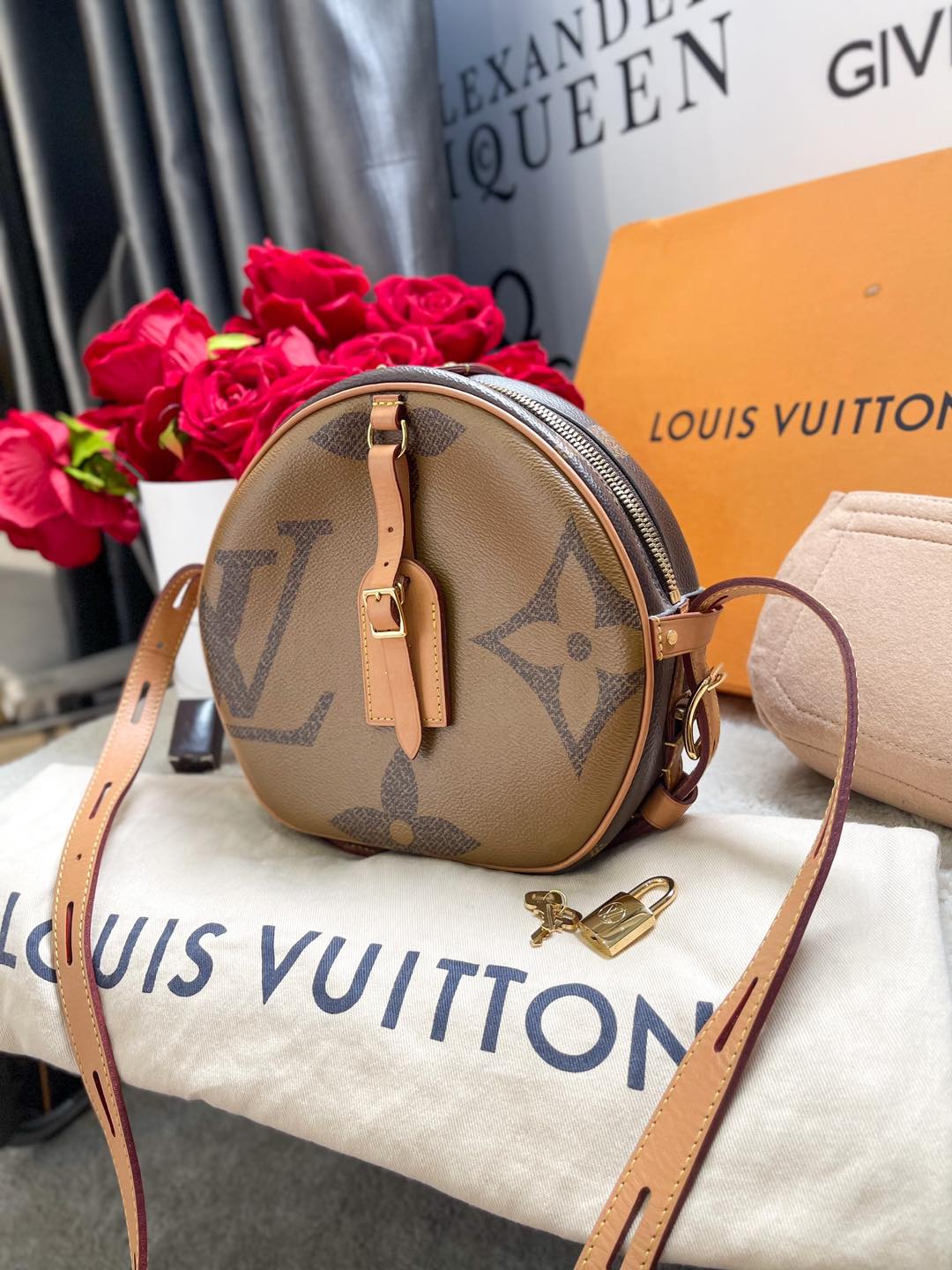 LV Boite Mềm MM