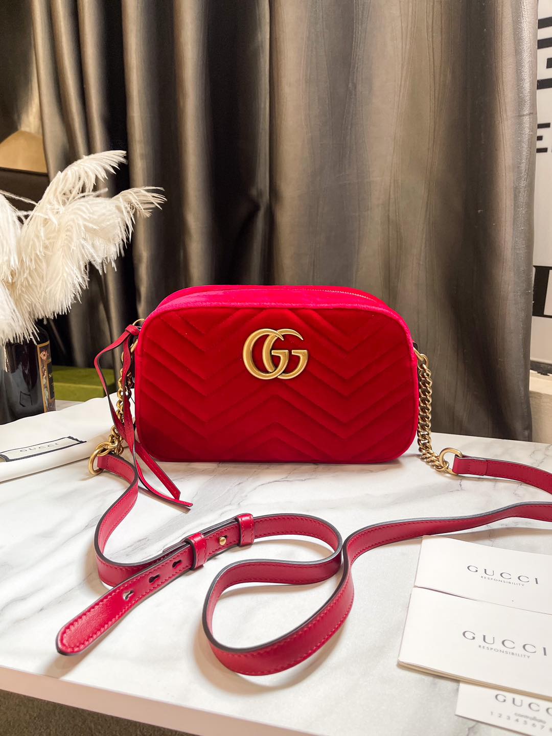 Gucci Marmont Velvet Crossbody Đỏ