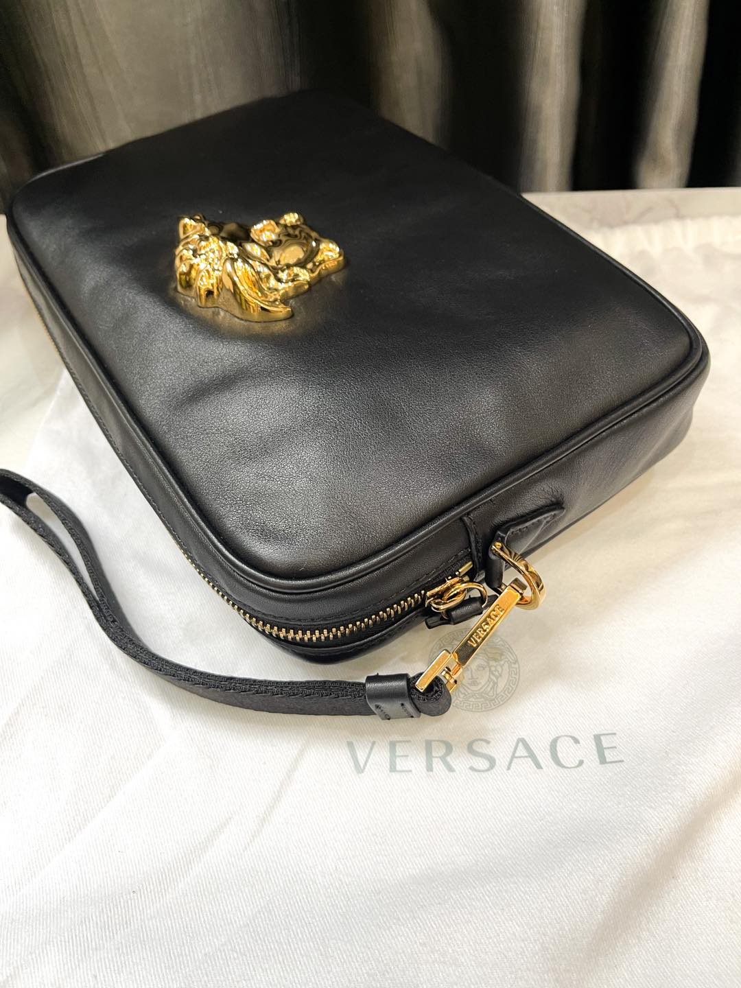 Clutch Versace Đen Logo