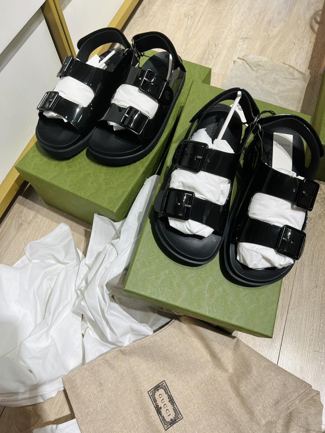 Sandal Gucci 2 Quai Ngang