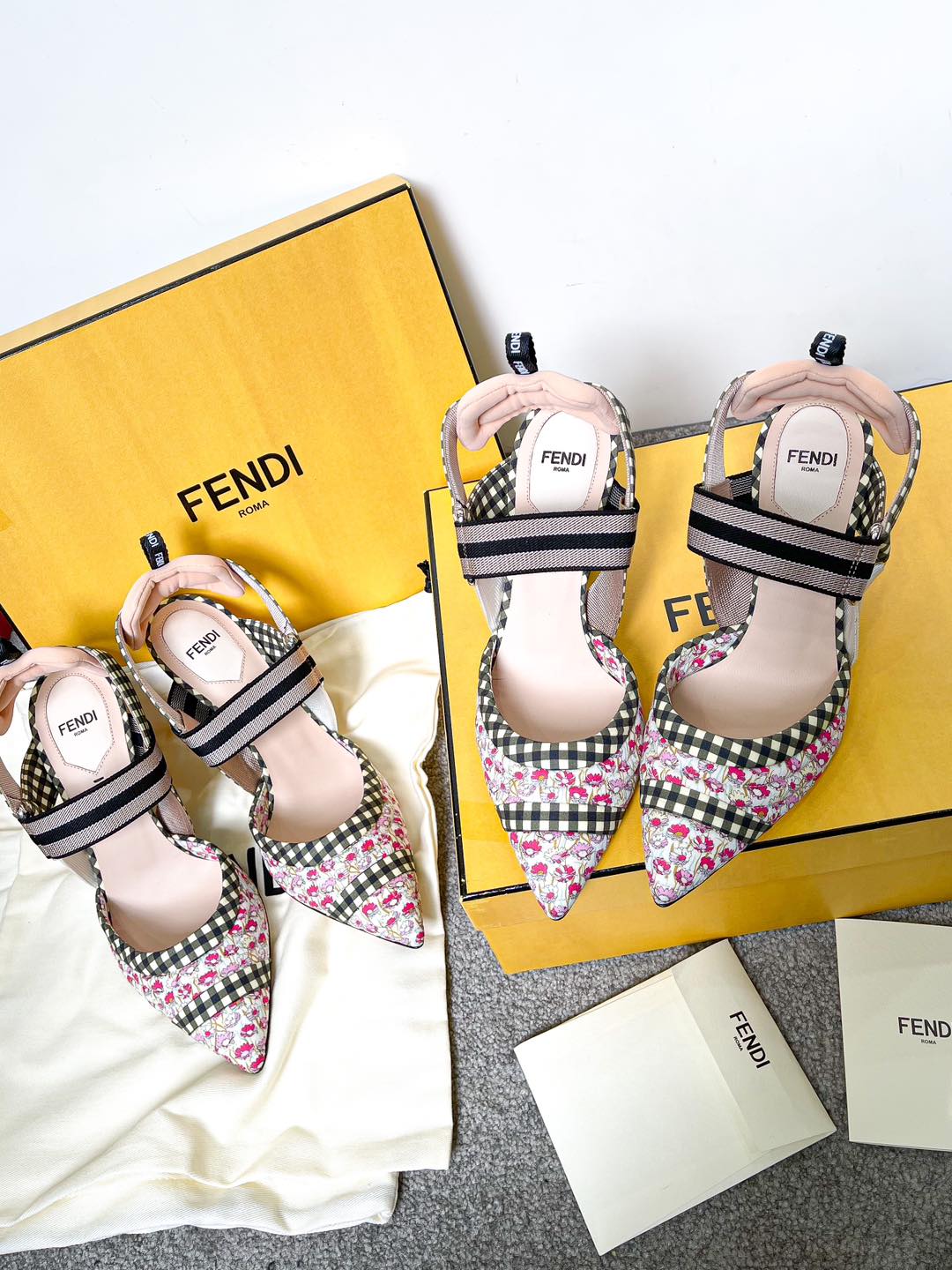 Slingback Fendi Hoa Hồng