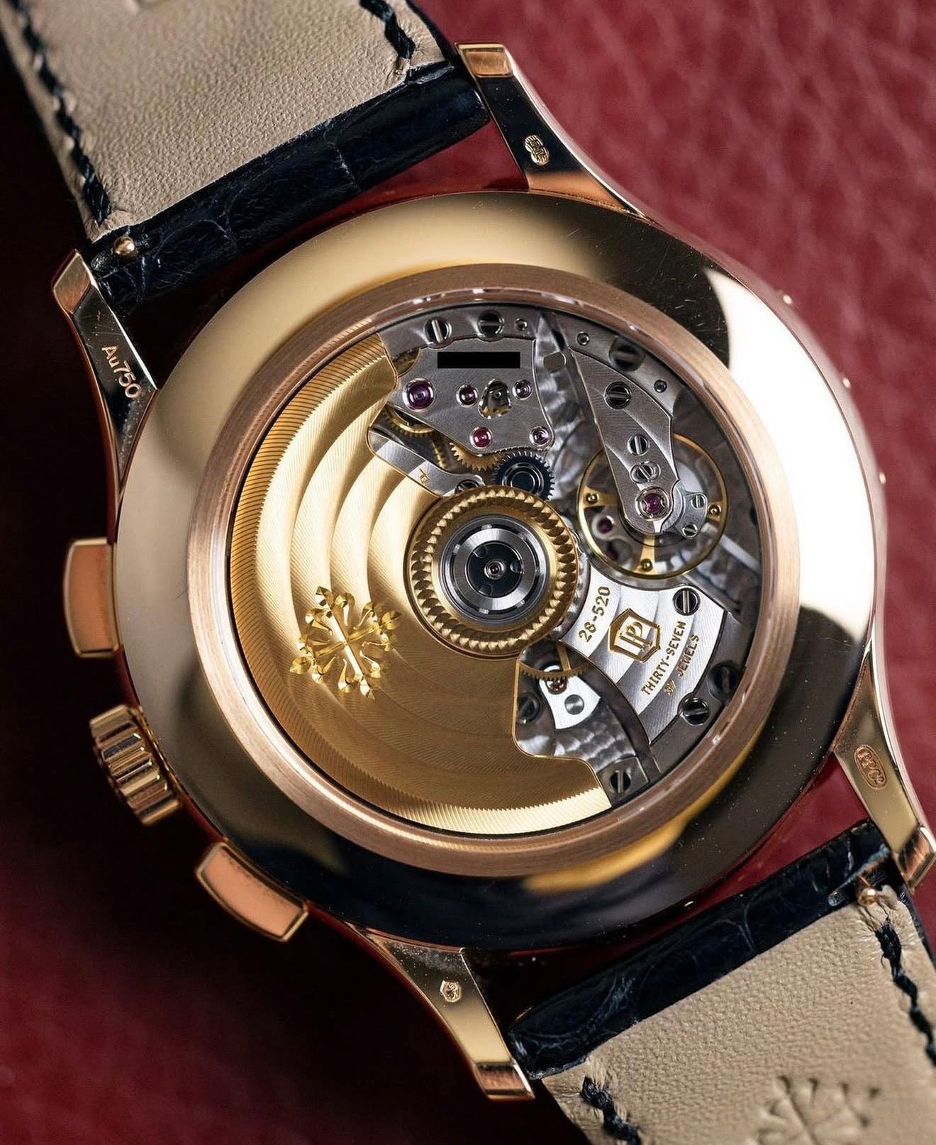 Đồng Hồ Patek Philippe 5905R Chocolate Dial