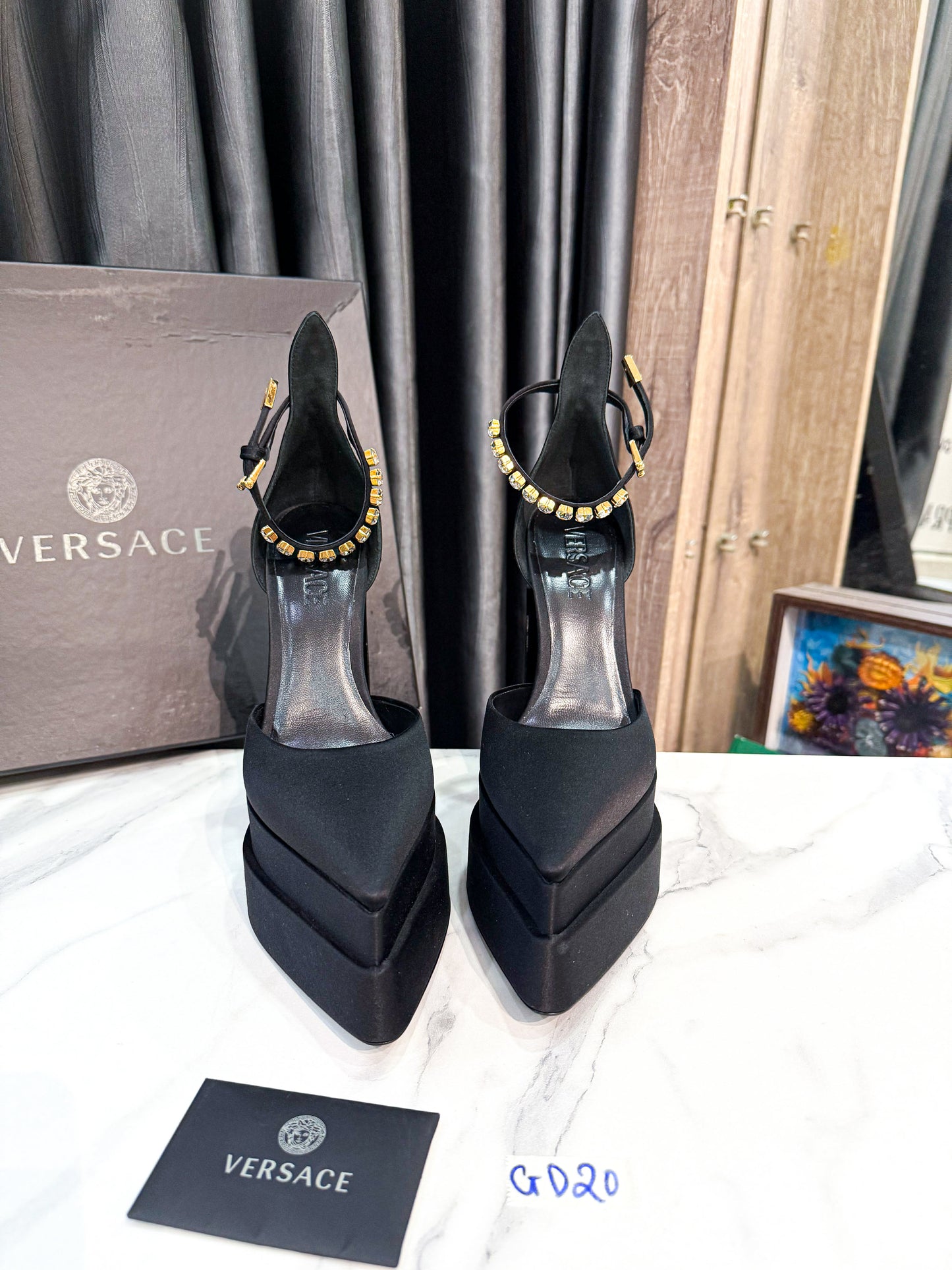 Giày Versace New Size 38 GD20