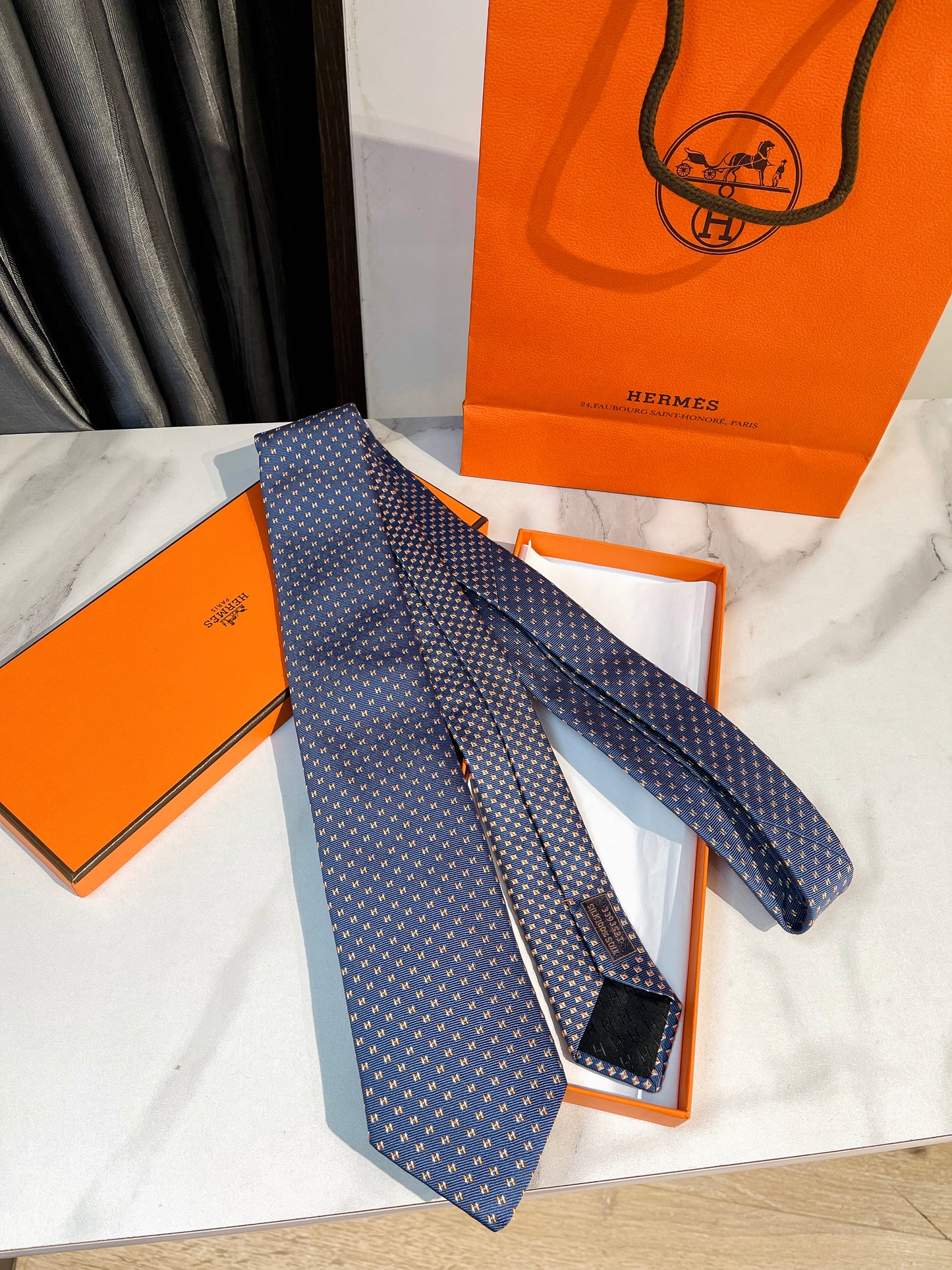 Cà Vạt Hermes New