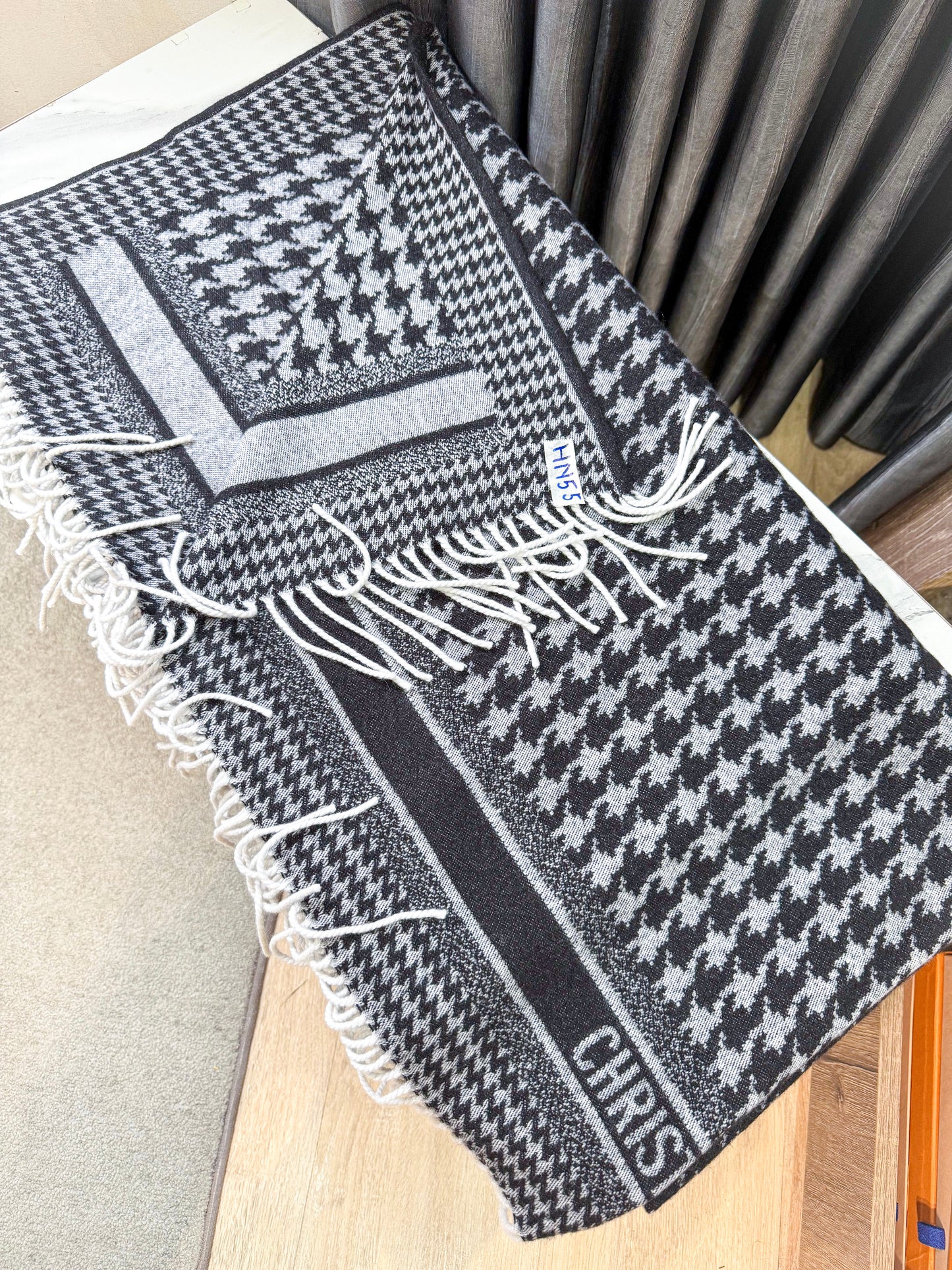 Khăn Choàng Dior HN55 18/11