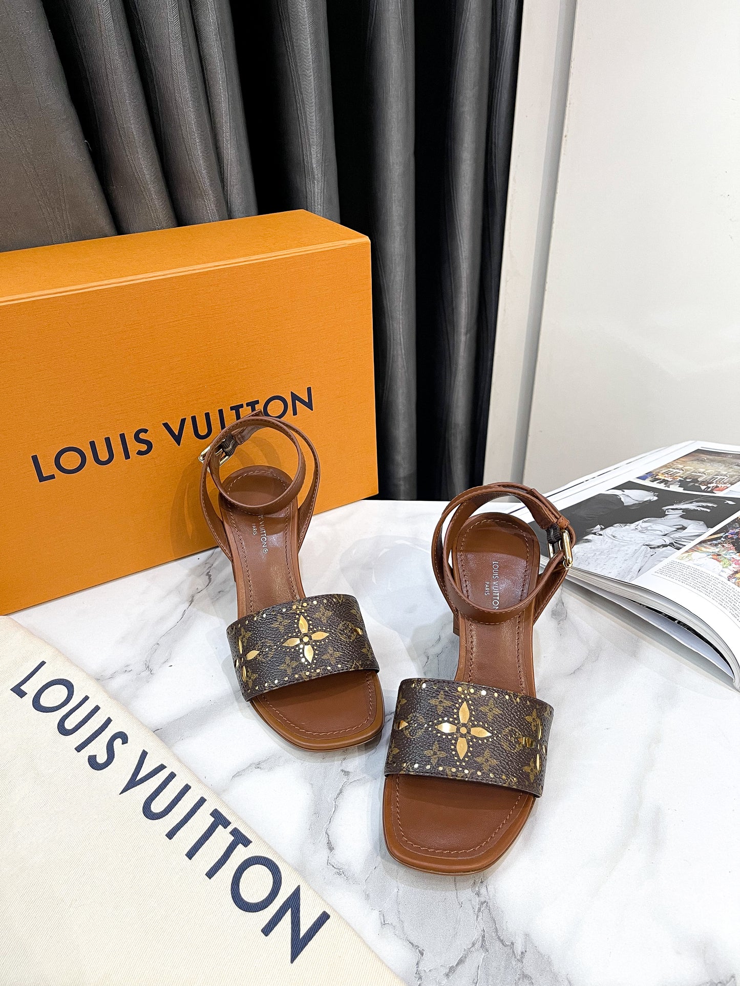 Sandal LV Size 35