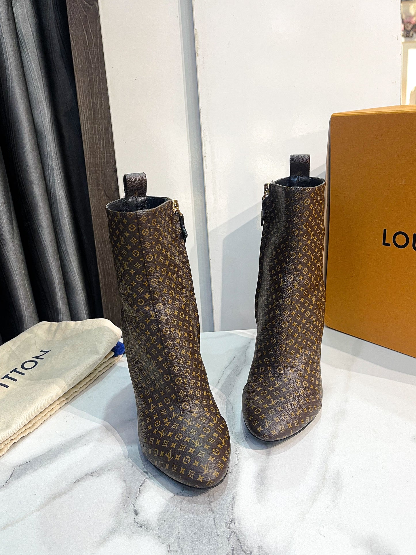 Boot LV Nano Mono Size 36