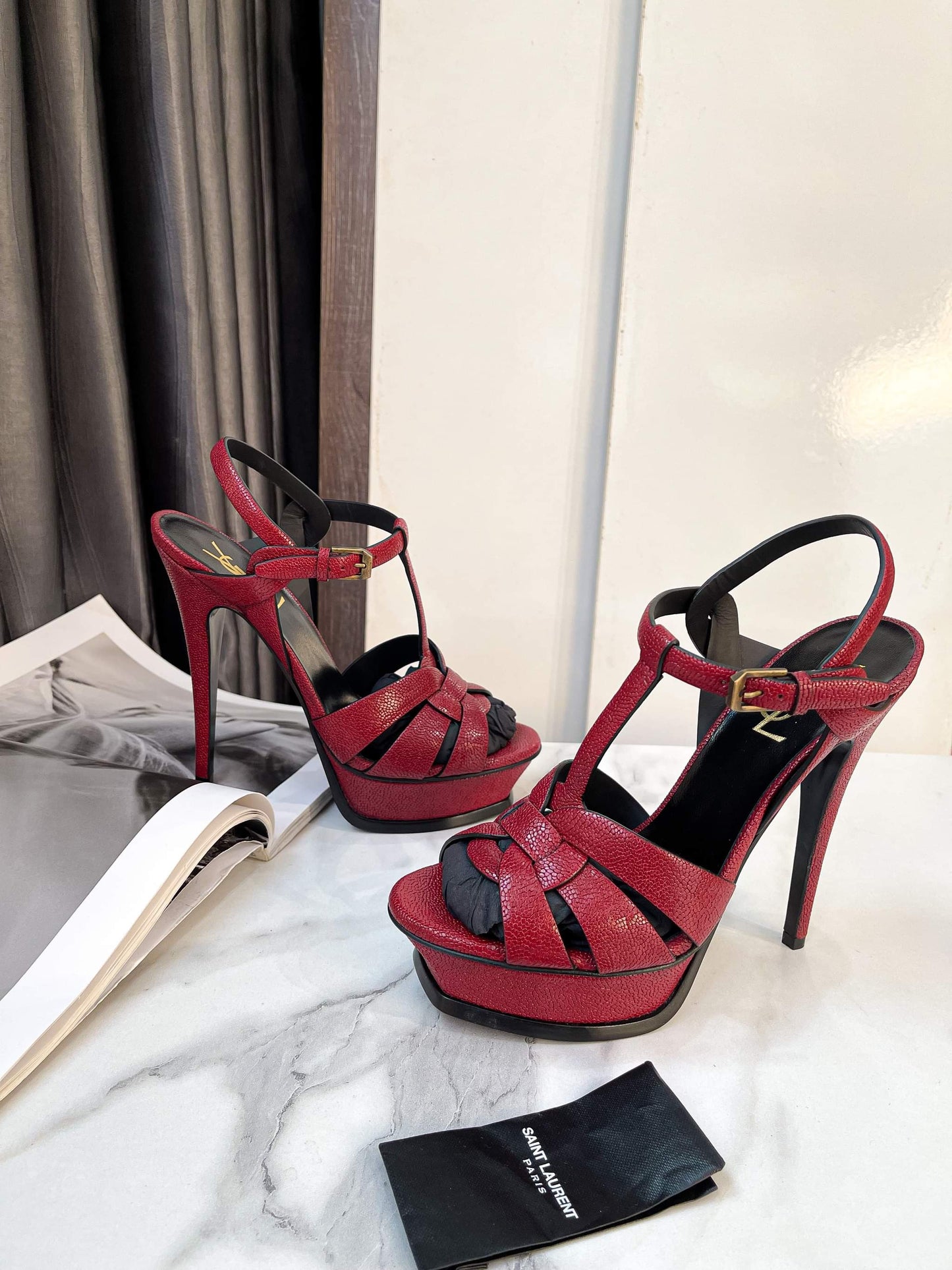 Sandal YSL Đỏ New Size 37.5