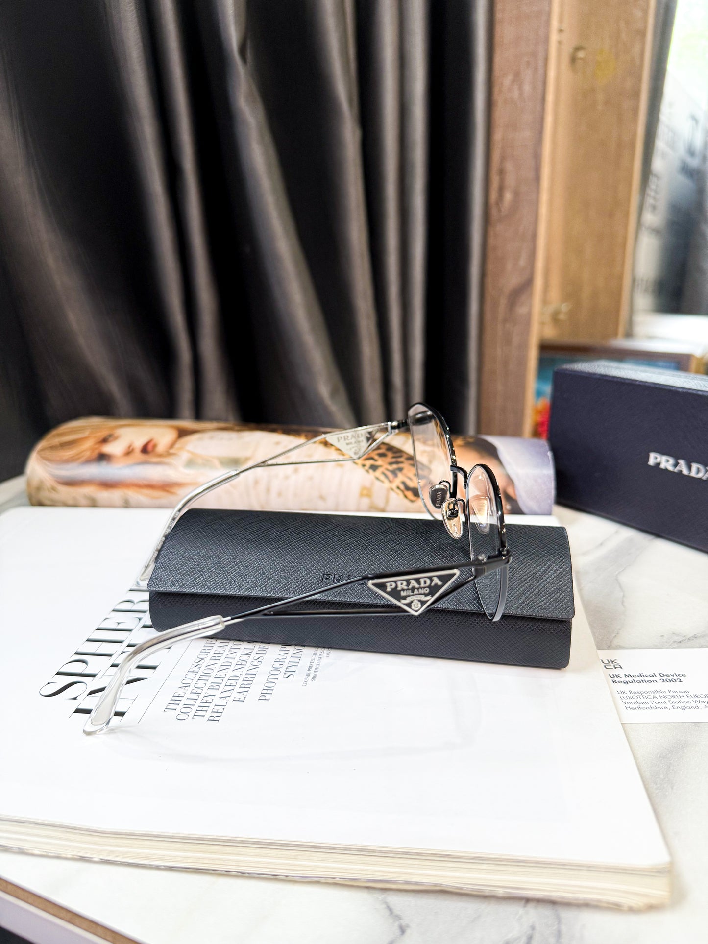 Kính Prada New