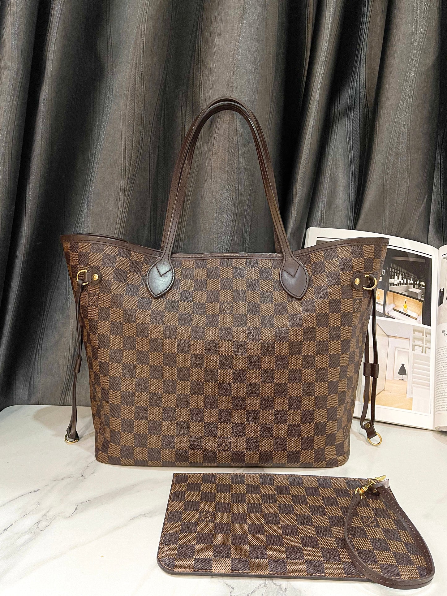 A Set LV Damier MM