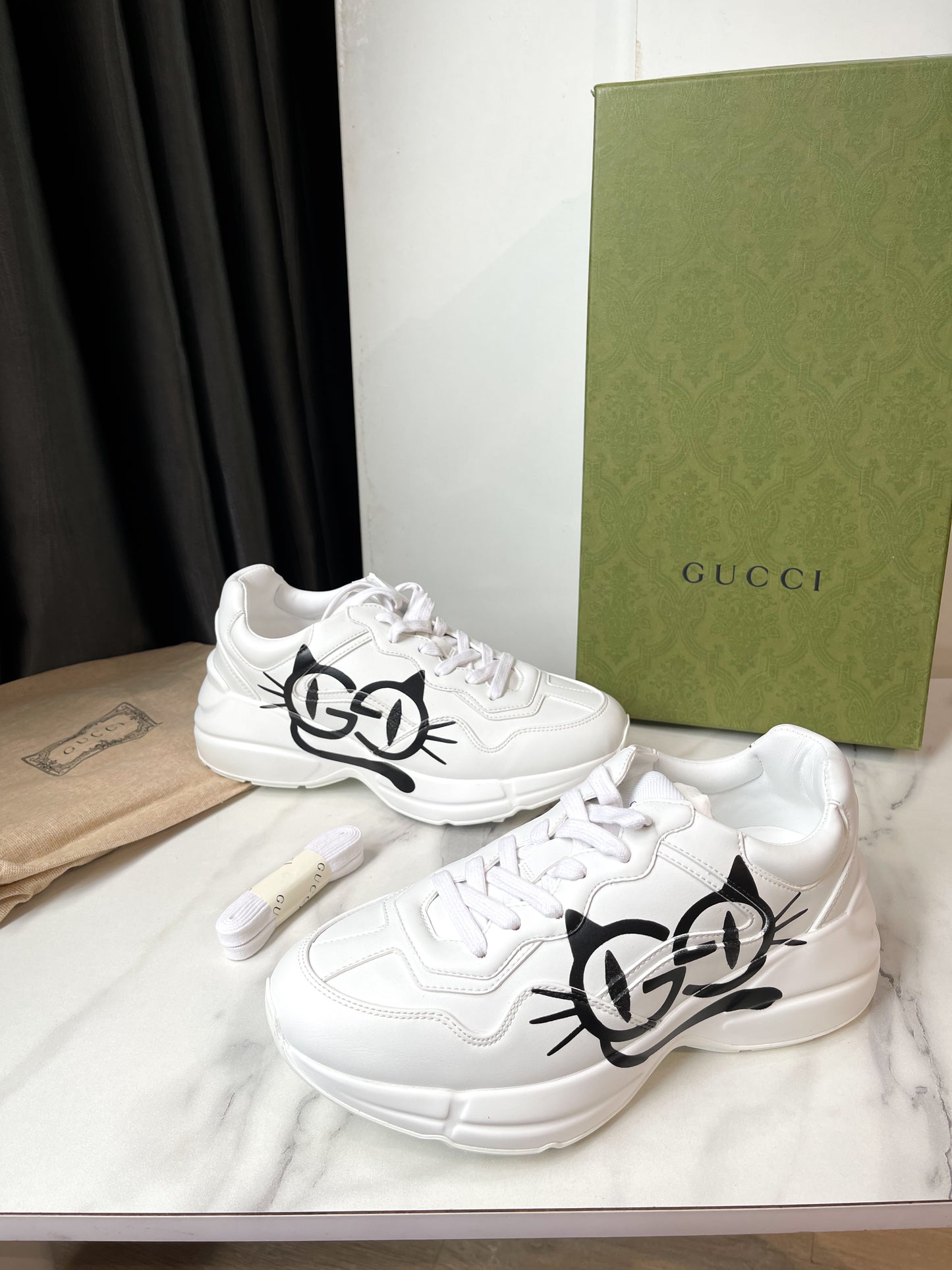 Giày Gucci Rhyton Trắng Size 37 New