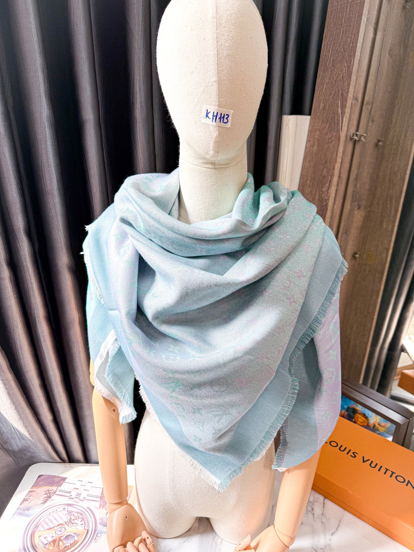 Khăn LV Xanh Ánh Kim Hồng Tím KH113 19/1