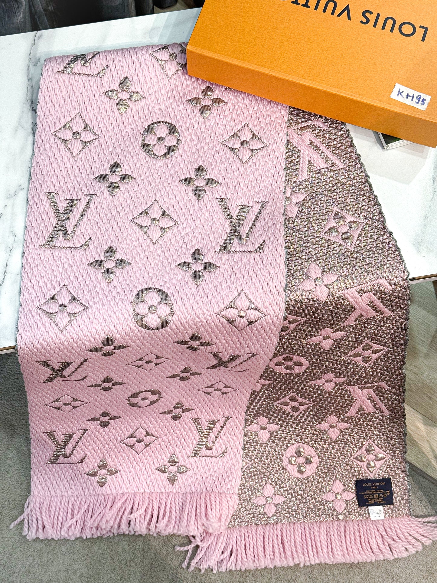 Khăn Len LV Hồng Ánh Kim KH95 6/1