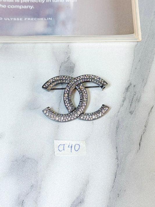 Cài Áo Chanel CT40