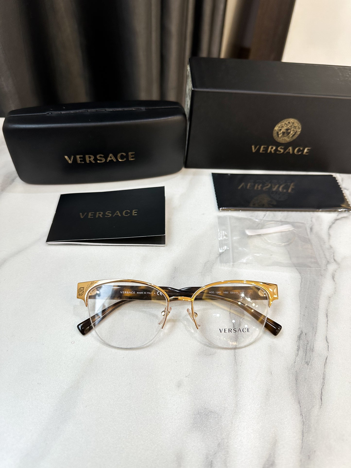 Kính Versace New