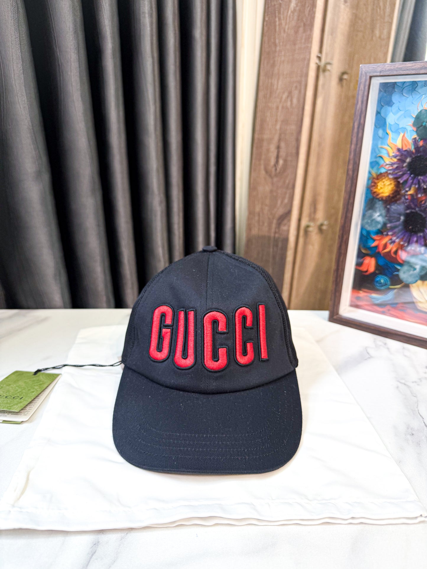 Mũ Gucci Logo Đỏ New Size M