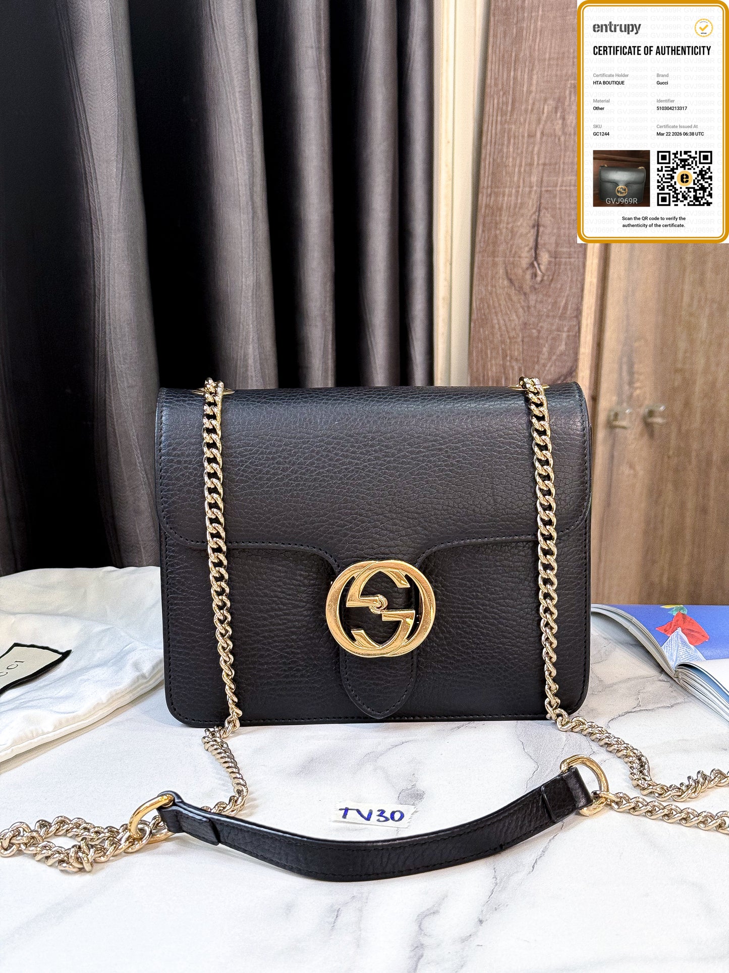 A A Gucci Interlocking Đen TV30