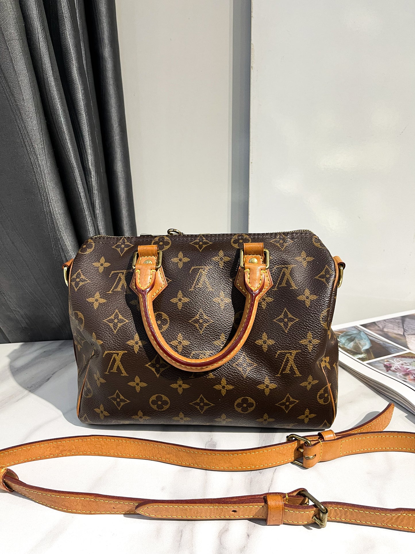 LV Speedy Mono Size 25