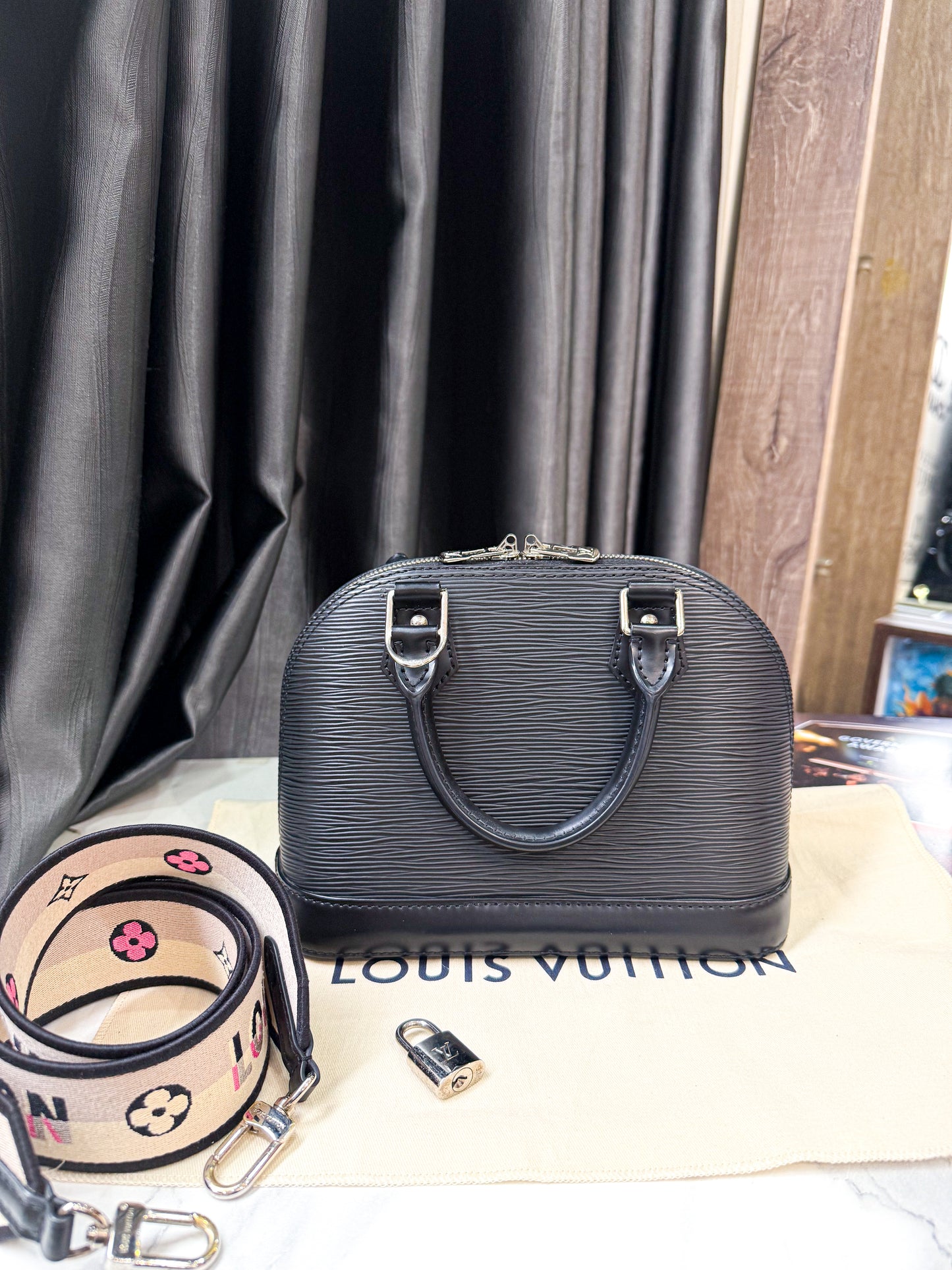Alma BB Epi Bản Strap Hoa