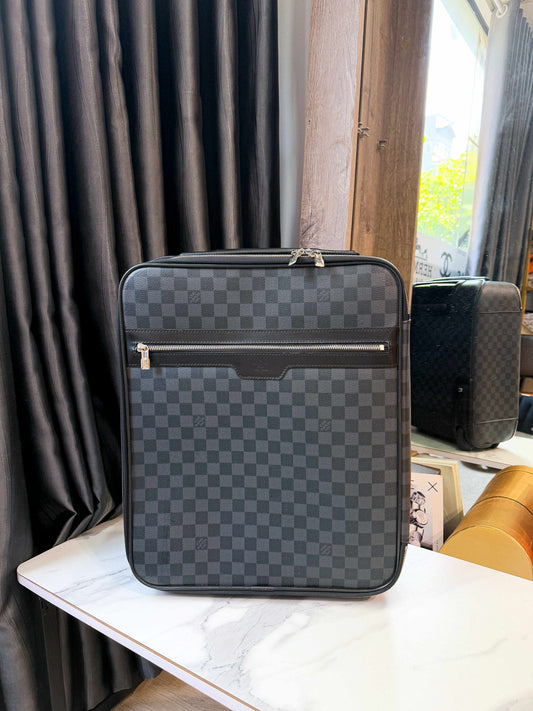 A A Vali LV Damier Size Cabin 45