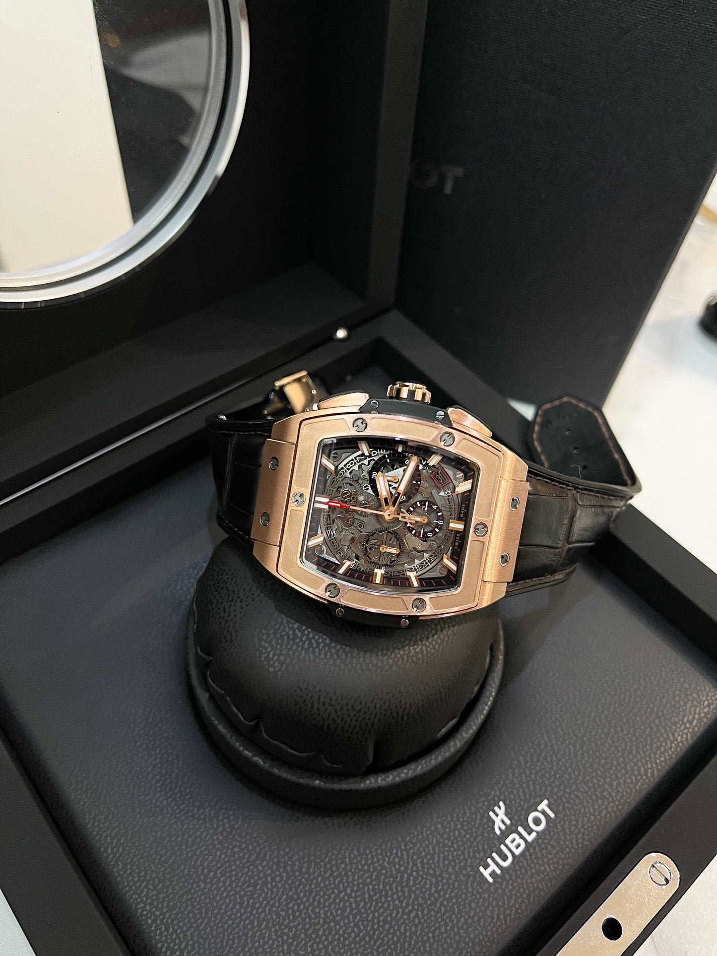 Đồng Hồ Hublot Spirit Of Bigbang King Gold 42