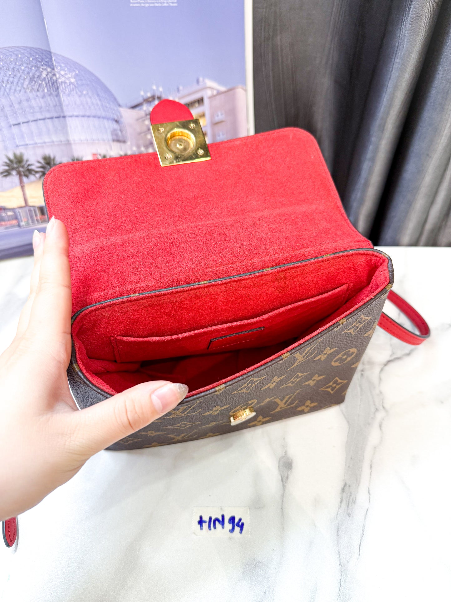 A A LV Locky Đỏ HN94