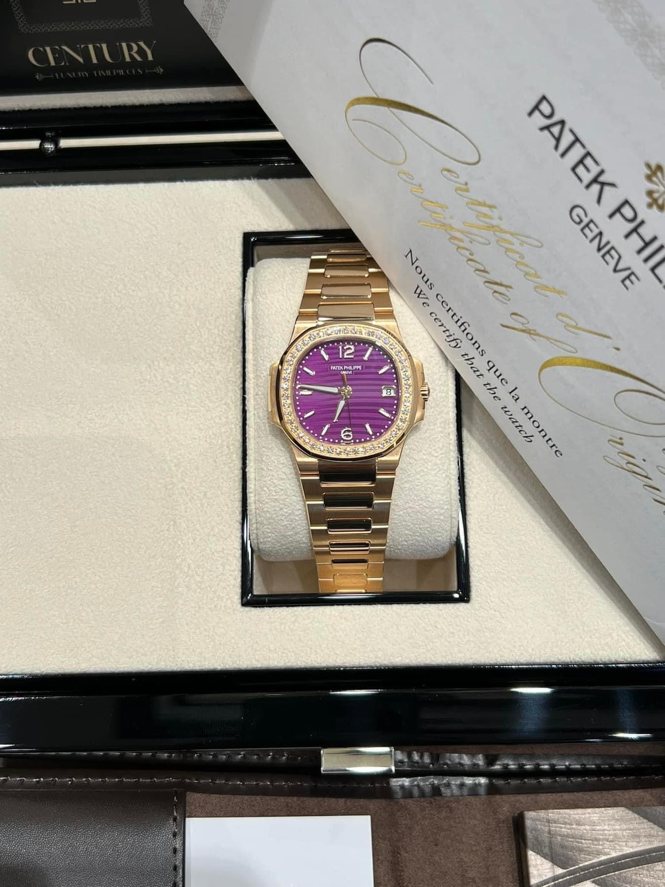 Đồng Hồ Patek Philippe 7010R/1R-013 Rose Gold