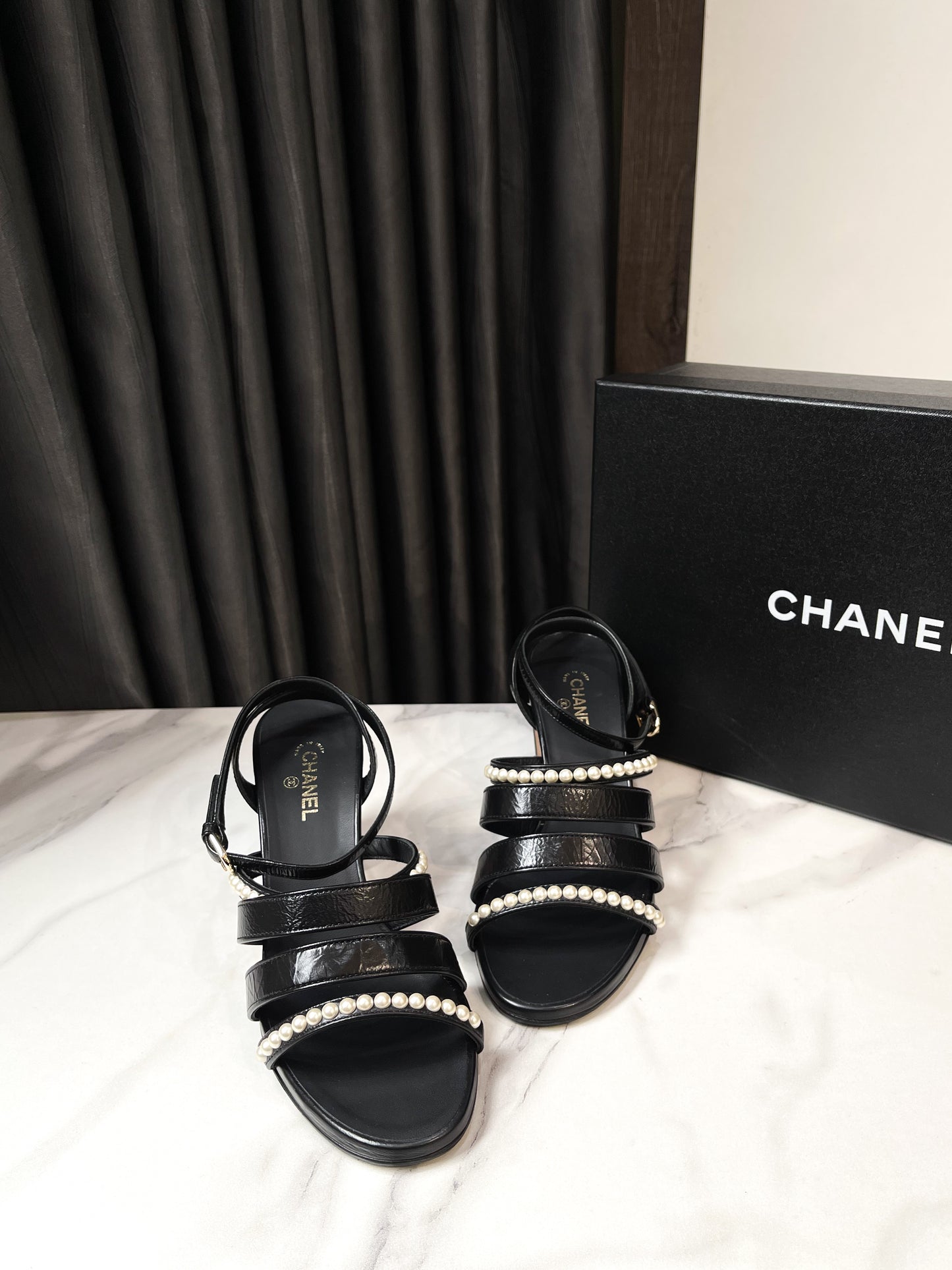 Sandal Chanel Size 36.5