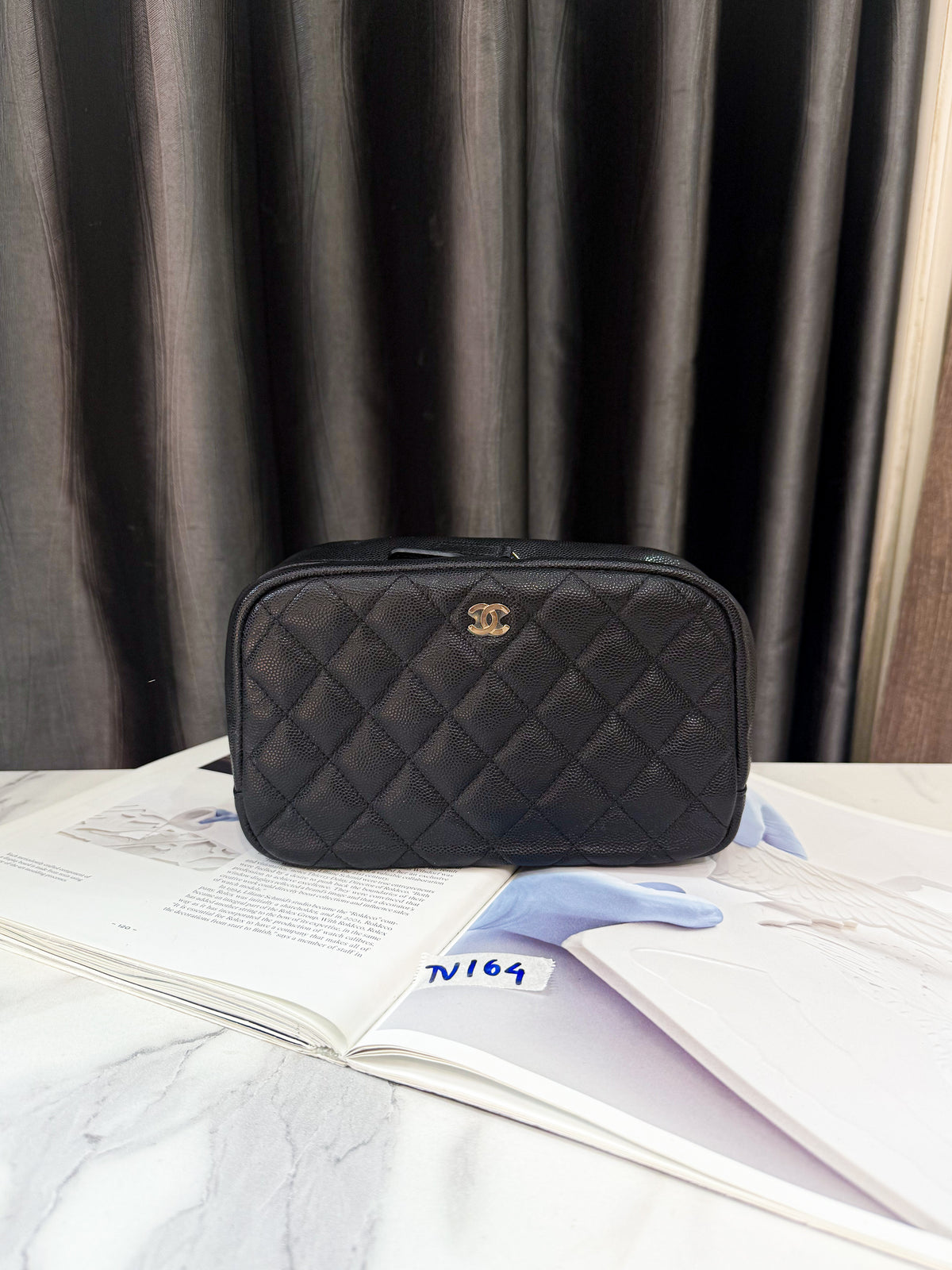 A A Pouch Chanel Caviar TV164