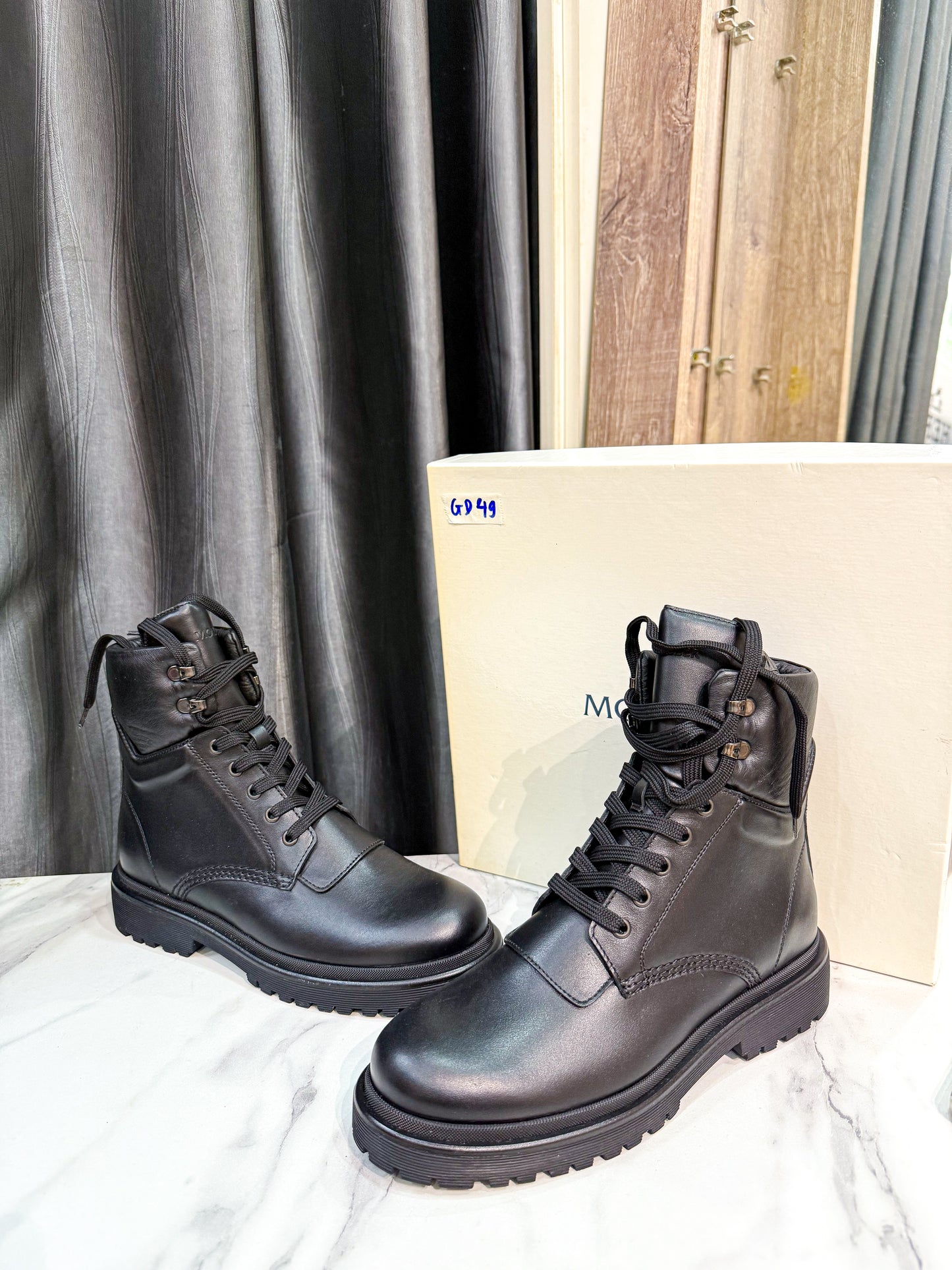 Boot Moncler Size 39 GD49