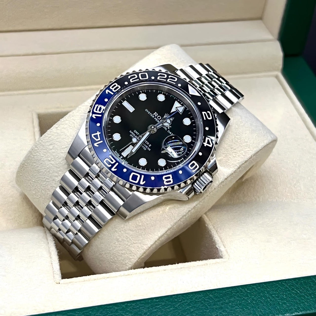 Đồng Hồ Rolex GMT-Master II 126710BLNR 40mm