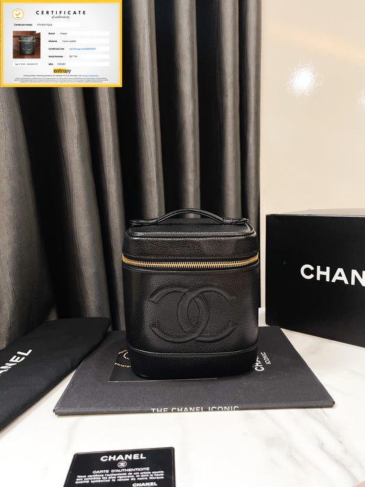 Ein Chanel Vanity Caviar Vintage