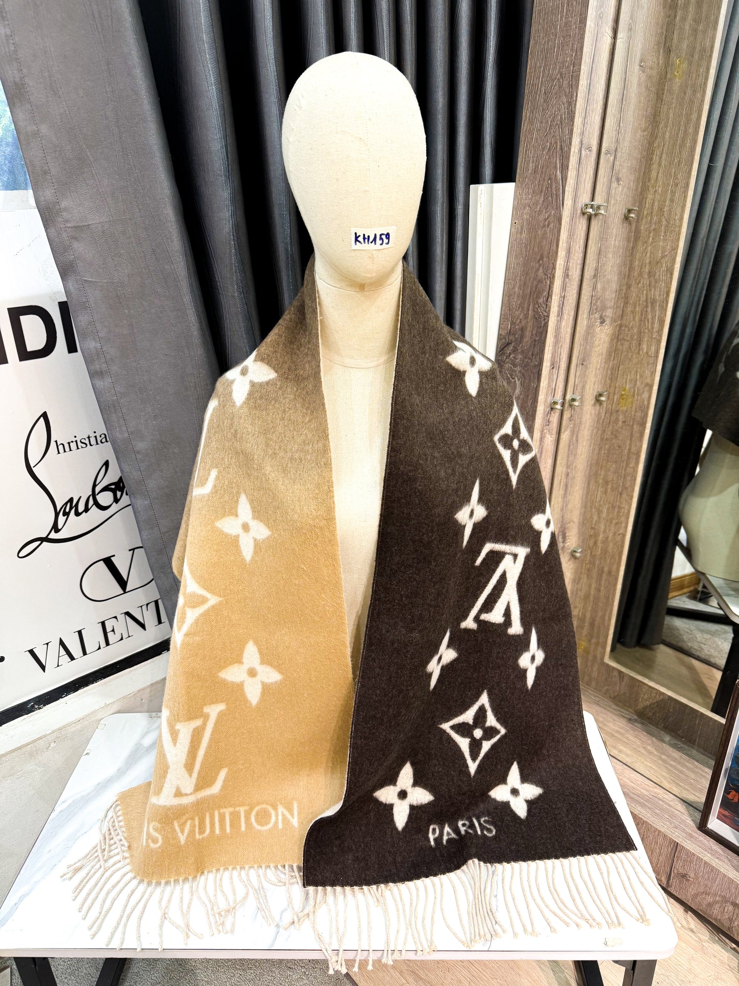 Khăn LV Cashmere Omber KH159