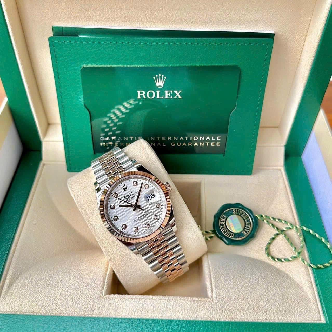 Đồng Hồ Rolex Datejust 126231 Mặt xếp gạch