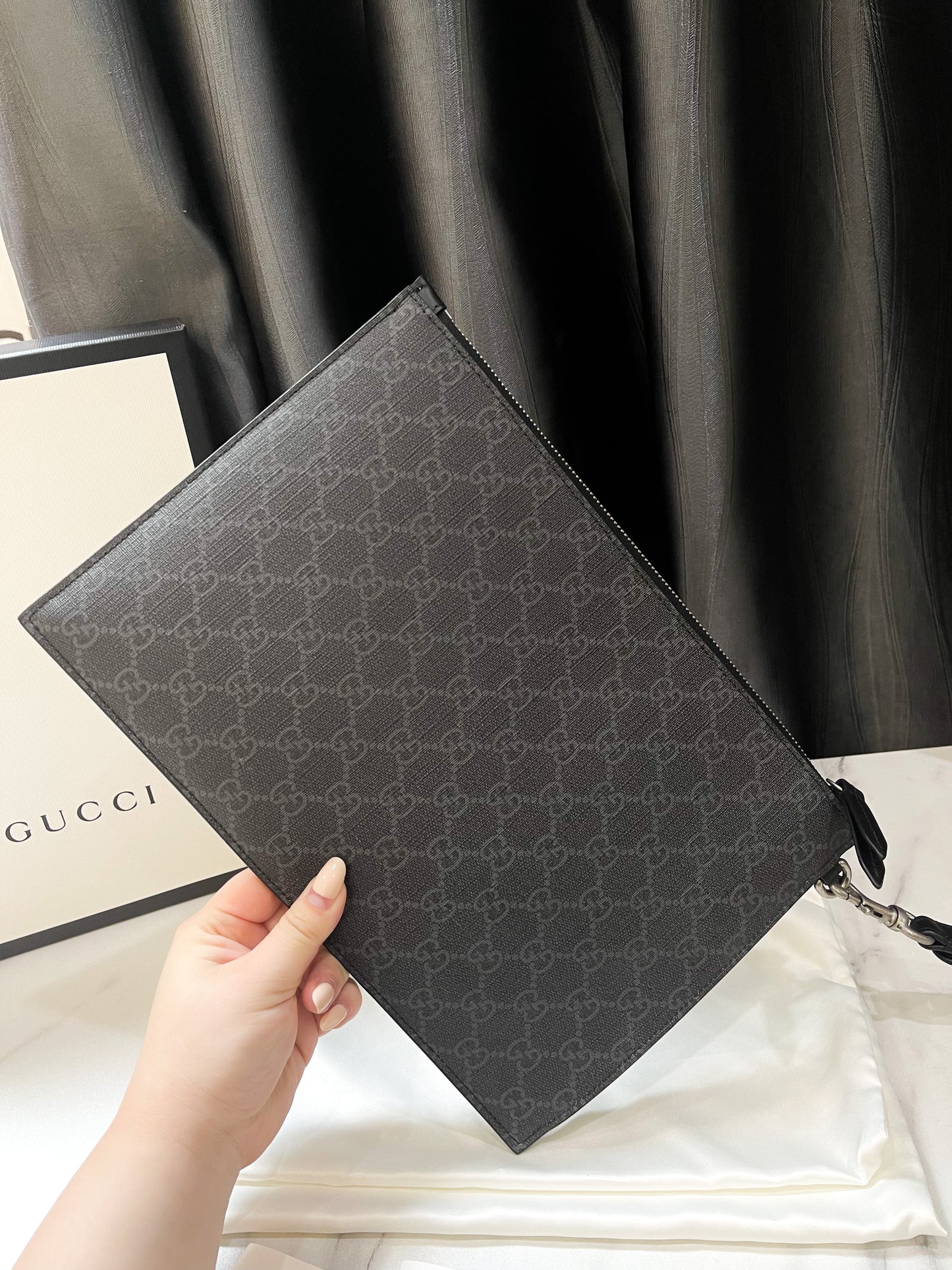 Gucci Clutch GG Hoạ Tiết Rắn