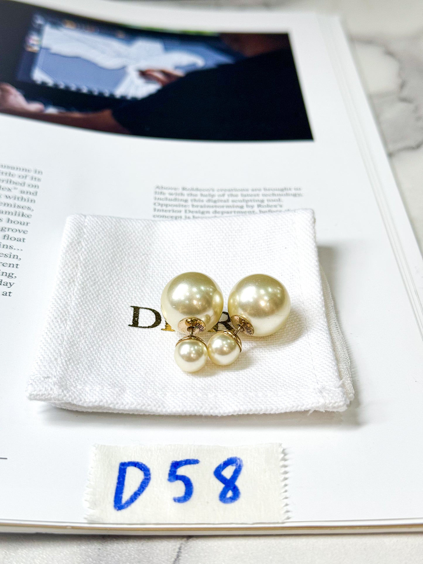 Khuyên Tai Dior D58