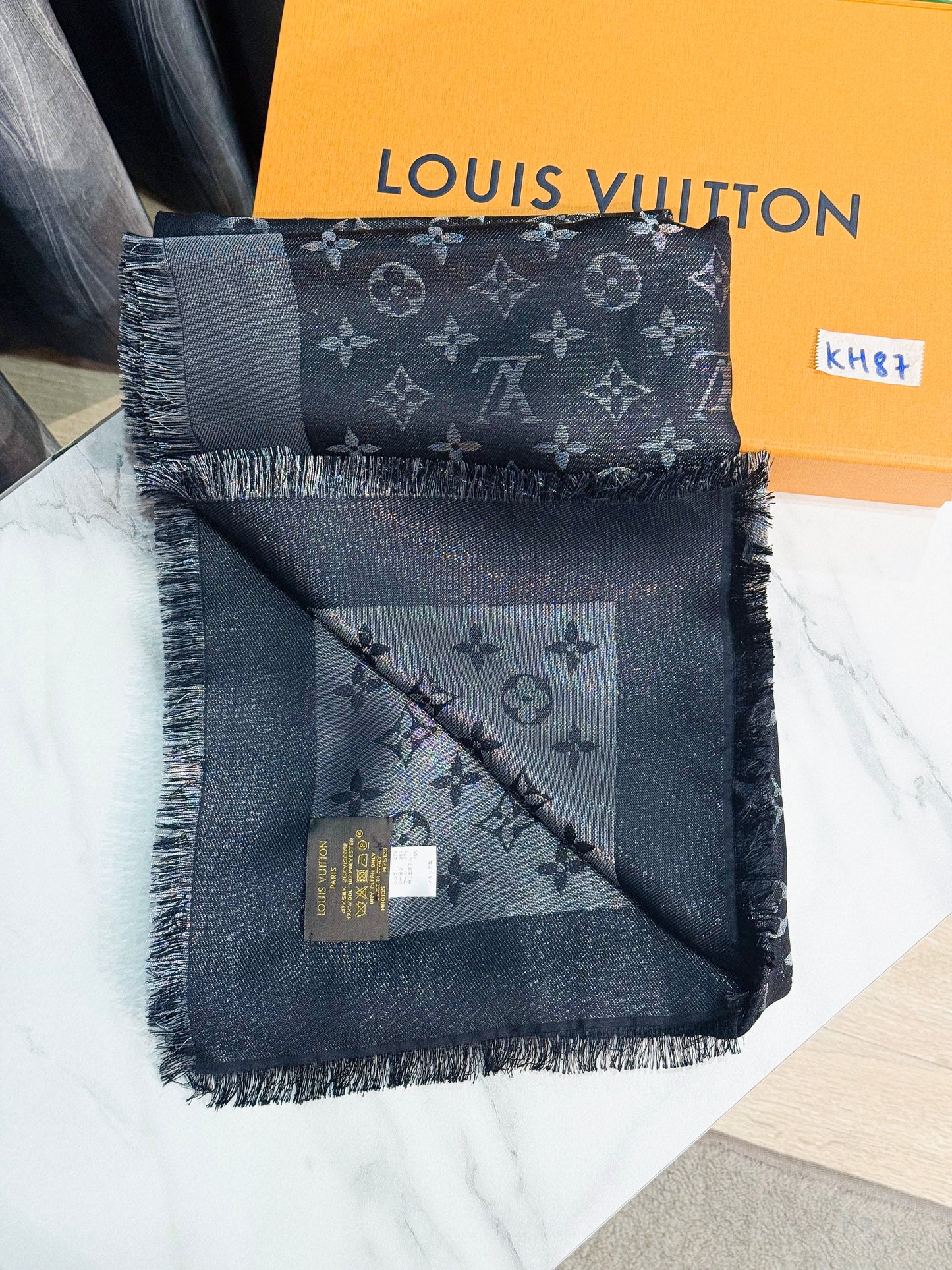 Khăn LV Ánh Kim Đen KH87 20/12