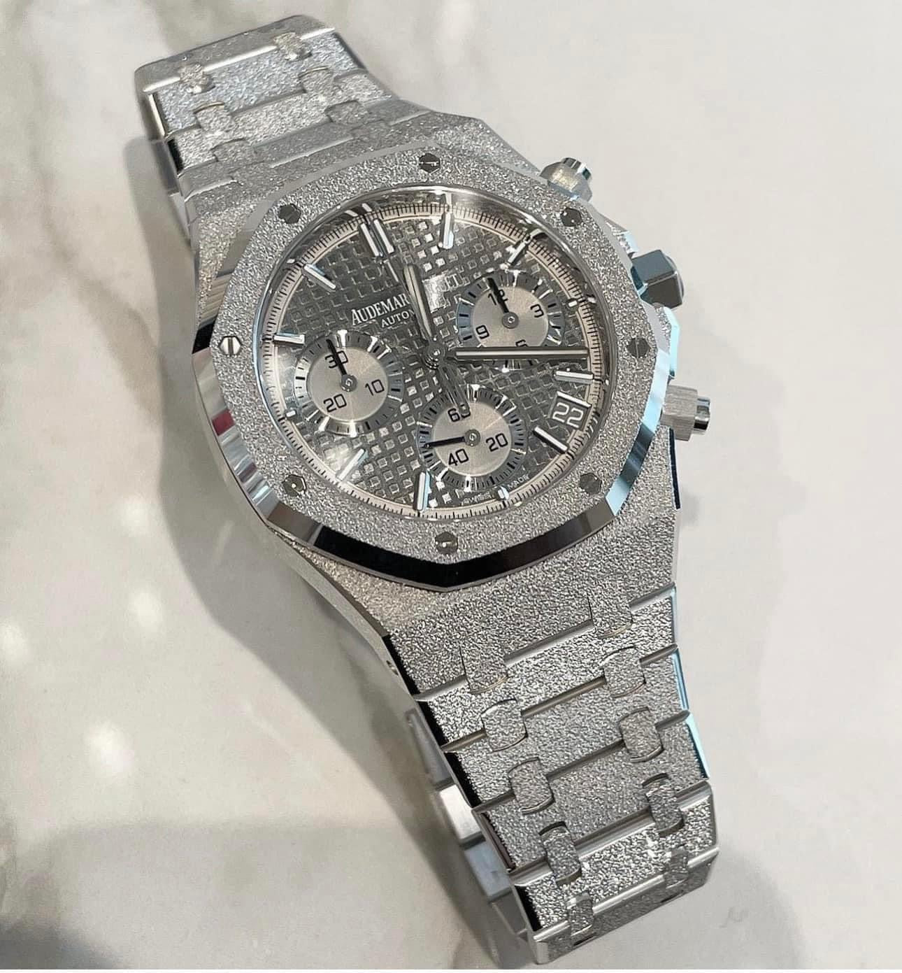 Đồng Hồ Audemars Piguet Royal Oak Chronograph 26239BC Frosted White Gold