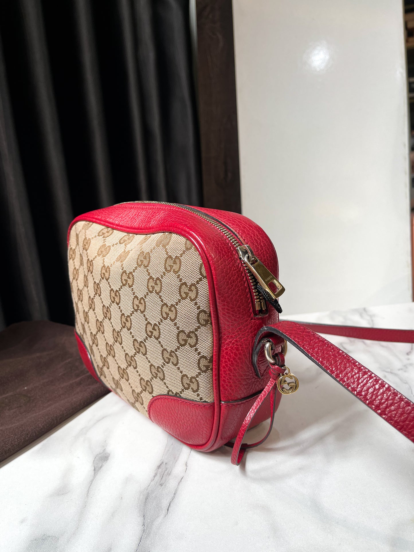 Túi Chéo Gucci Phối Đỏ