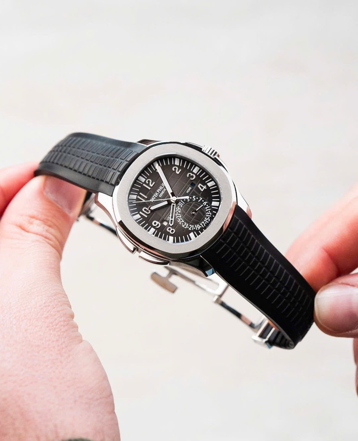Đồng Hồ Patek Philippe Aquanaut 5164A Travel Time